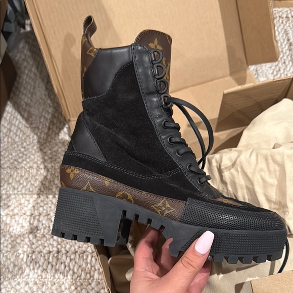 Stylish Louis Vuitton Black and Brown Women's Boots